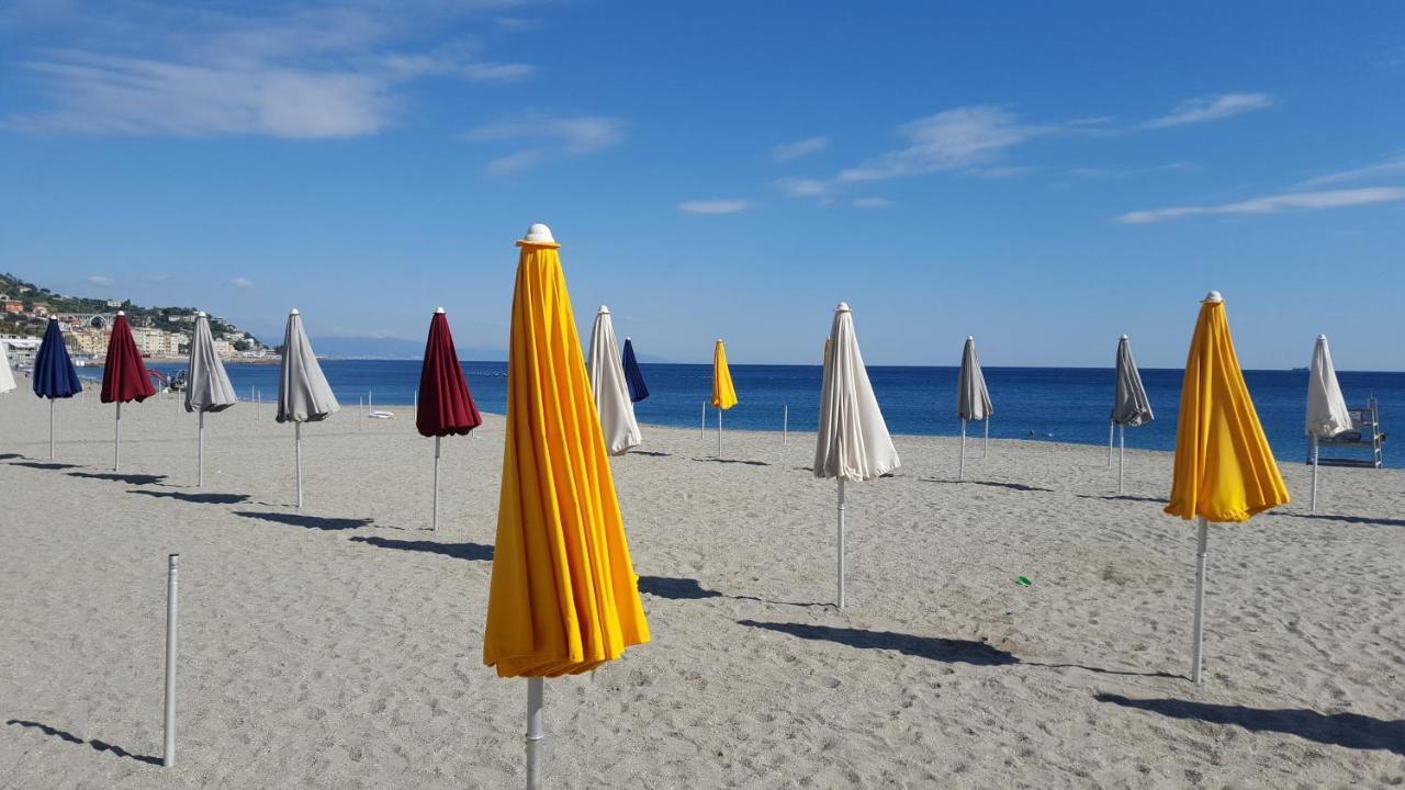 Hotel Doria Varazze Luaran gambar